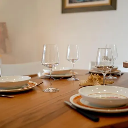 Appartamento Wood&white - 2 Bedrooms E 2 Bathrooms - Wifi