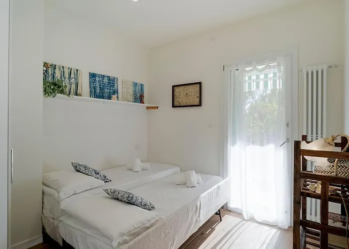 Wood&white - 2 Bedrooms E 2 Bathrooms - Wifi San Remo