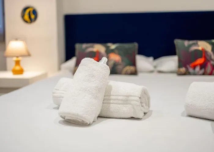 Wood&white - 2 Bedrooms E 2 Bathrooms - Wifi Apartament *